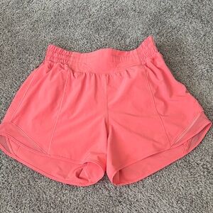Lululemon Hotty Hot 4 inch short